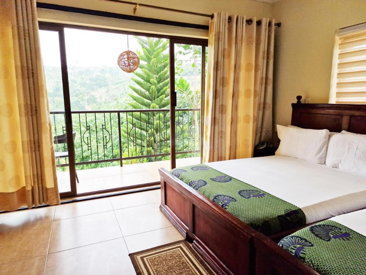 Cactus Creek Hotel Aburi Экстерьер фото